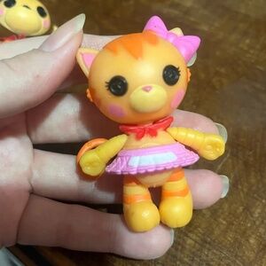 lalaloopsy mini pet pals purrty kitten paws miniature cat figurine collectible